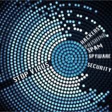 L'occasion d'échanger des enjeux liés aux cyber-attaques avec le général Jean-Paul Paloméros.