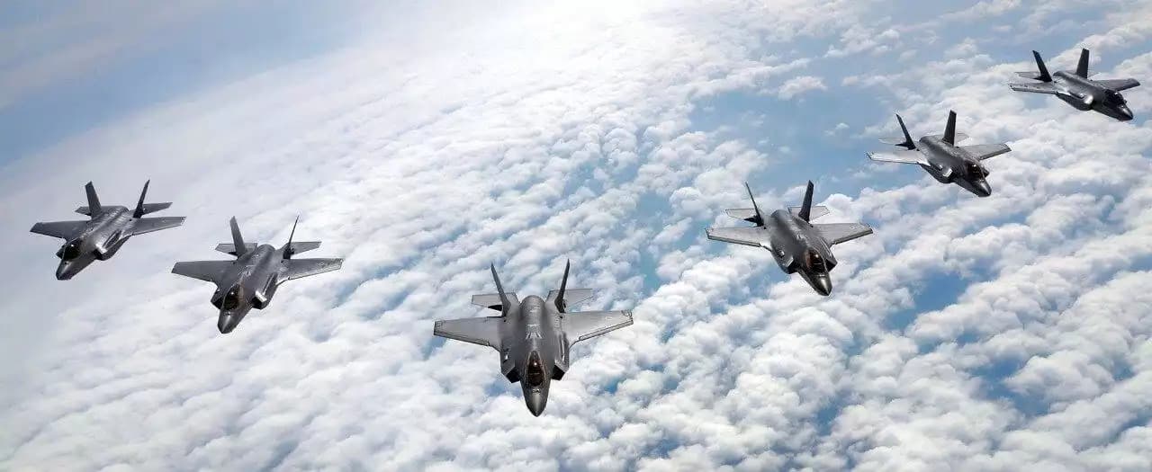 F-35A Six Ship-1.jpg.pc-adaptive.full.medium